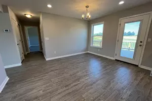 1413 Brookline Ct, Hebron, KY 41048 - Photo 8