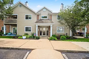 490 Lakeview Dr, Newport, KY 41071 - Photo 2
