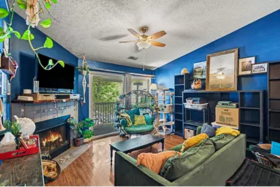 490 Lakeview Drive #205, Newport, KY 41071 - Photo 4