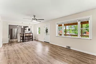 10 Patricia St, Florence, KY 41042 - Photo 6