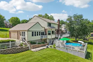 8229 Woodcreek Dr, Florence, KY 41042 - Photo 6