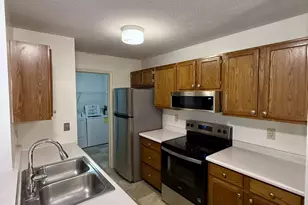 38 Rio Grande Cir, Florence, KY 41042 - Photo 2