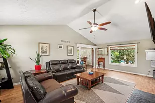 1894 Morningside Dr, Florence, KY 41042 - Photo 6