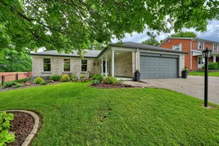 220 Burgess Ln, Florence, KY 41042 - Photo 1