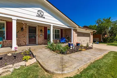 738 Meadow Wood Drive, Villa Hills, KY 41017 - Photo 2