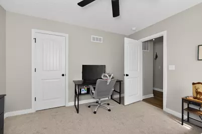 570 Claiborne Drive, Dry Ridge, KY 41035 - Photo 16