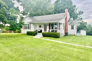306 Sunset Dr, Williamstown, KY 41097 - Photo 2