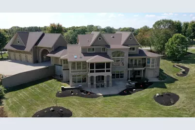 2424 Royal Castle Way, Union, KY 41091 - Photo 2