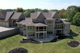 2424 Royal Castle Way, Union, KY 41091 - Photo 2