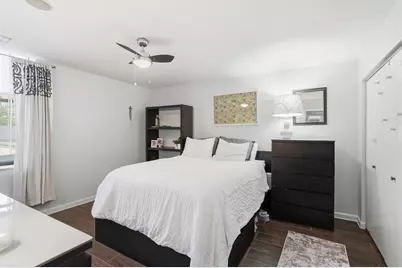 323 E 2nd Street #208, Covington, KY 41011 - Photo 14