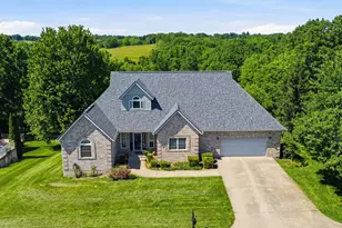 111 Beverly Ln, Dry Ridge, KY 41035 - Photo 1