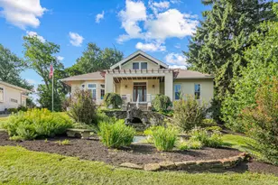 253 S Grand Ave, Fort Thomas, KY 41075 - Photo 2