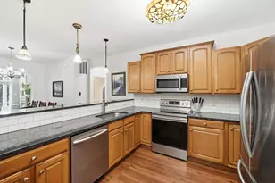 449 Southwind Ln, Covington, KY 41016 - Photo 2