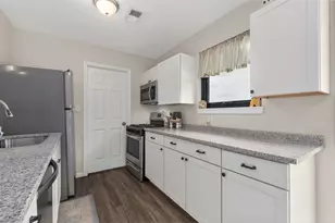 7113 Manderlay Dr, Florence, KY 41042 - Photo 6