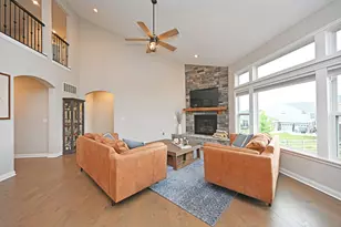 2489 Sierra Dr, Crescent Springs, KY 41017 - Photo 8