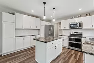 3209 Chloe Ct, Hebron, KY 41048 - Photo 2
