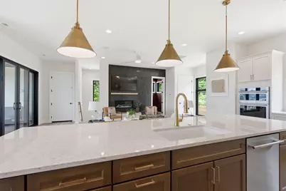 41 W 14th Street, Newport, KY 41071 - Photo 12
