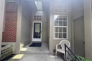 2143 Tantallon Dr, Fort Mitchell, KY 41017 - Photo 2