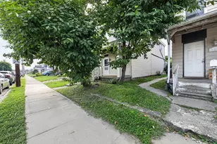 215 W 34th St, Latonia, KY 41015 - Photo 6