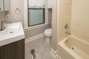 303 E 21st St, Covington, KY 41014 - Photo 26