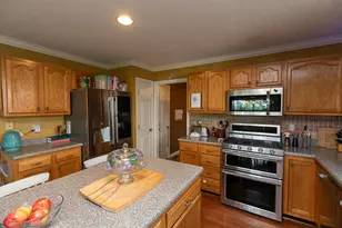 3261 Campaign Dr, Hebron, KY 41048 - Photo 6