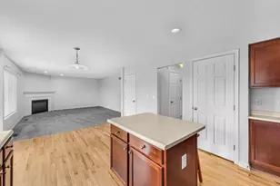 9024 Georgian Ct, Florence, KY 41042 - Photo 10