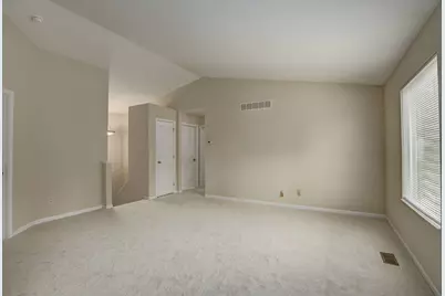 9124 Susie Drive, Florence, KY 41042 - Photo 6