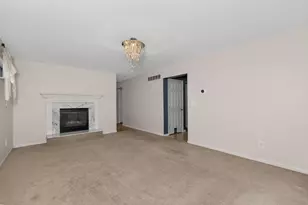 596 Buckshire Glen Dr, Florence, KY 41042 - Photo 6