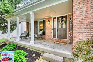 21 Thorne Hill Dr, Florence, KY 41042 - Photo 1