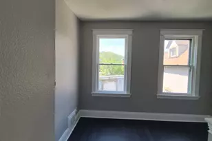 1907 Howell St, Covington, KY 41014 - Photo 2