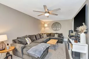 24 Kyles Ln, Fort Thomas, KY 41075 - Photo 8