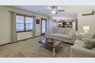 8427 Stratford Court, Florence, KY 41042 - Photo 10