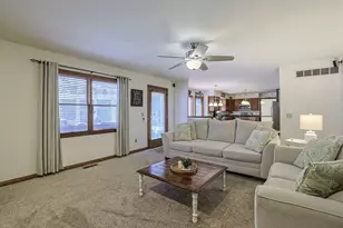 8427 Stratford Ct, Florence, KY 41042 - Photo 10