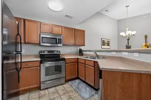 588 Ivy Ridge Dr, Newport, KY 41076 - Photo 4