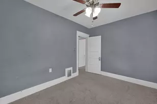 166 E 42nd St, Latonia, KY 41015 - Photo 20