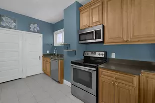 166 E 42nd St, Latonia, KY 41015 - Photo 12