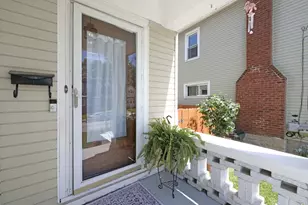 166 E 42nd St, Latonia, KY 41015 - Photo 4