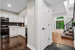1608 Shady Cove Ln, Florence, KY 41042 - Photo 6