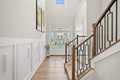 1077 Walburg Avenue, Villa Hills, KY 41017 - Photo 2