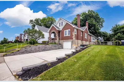 1627 E Henry Clay Avenue, Covington, KY 41011 - Photo 1