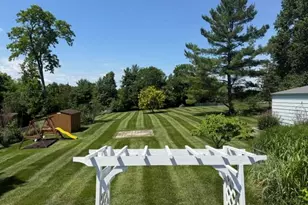 10129 Duncan Dr, Florence, KY 41042 - Photo 2