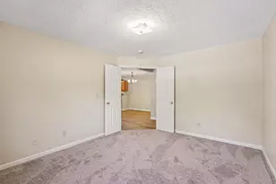 551 Napa Valley Ln, Crestview Hills, KY 41017 - Photo 10