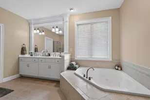 10831 St Leger Cir, Union, KY 41091 - Photo 20