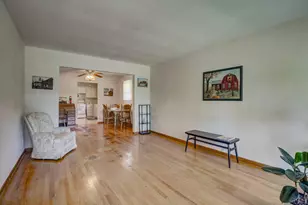 44 E 43rd St, Latonia, KY 41015 - Photo 8