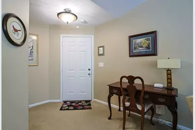 2115 Clareglen Drive #302, Crescent Springs, KY 41017 - Photo 4