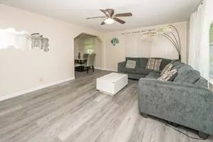 12 Gail Ct, Latonia, KY 41015 - Photo 8