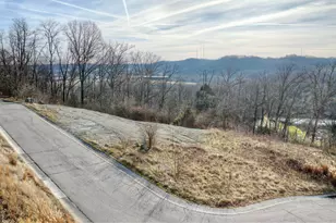 3283 Lookout Vly, Covington, KY 41017 - Photo 1