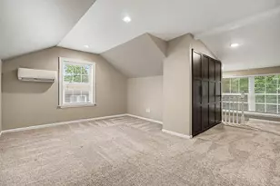 8 Parker Rd, Newport, KY 41071 - Photo 16