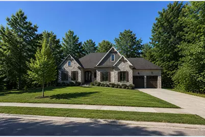 841 Rosewood Drive, Villa Hills, KY 41017 - Photo 1