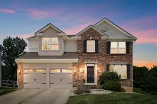 1911 Nettlewood Ct, Hebron, KY 41048 - Photo 2